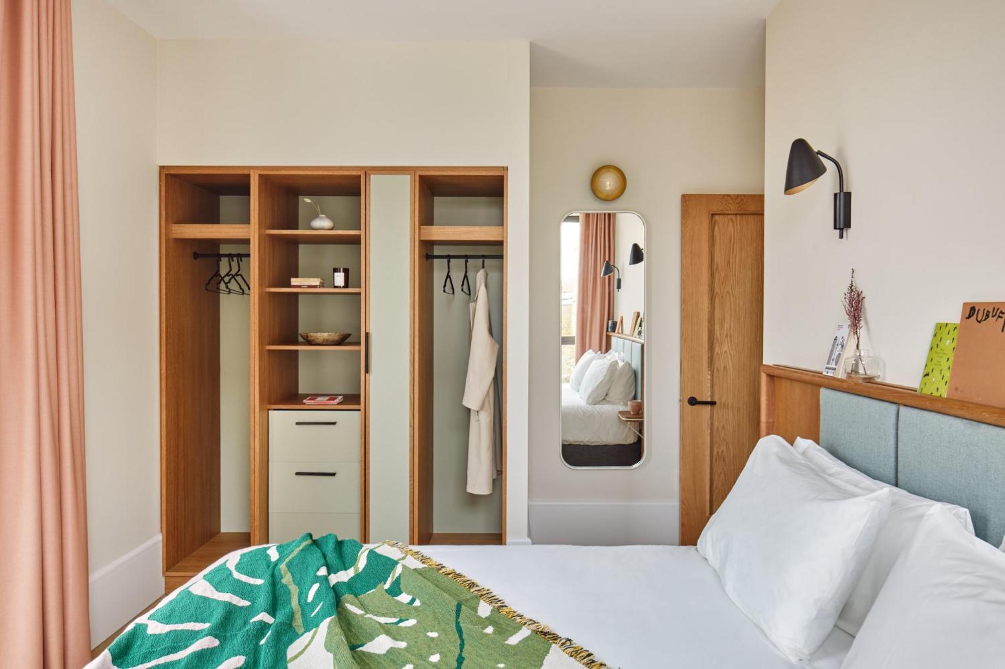 Turing Locke Cambridge Hotel Bagian luar foto
