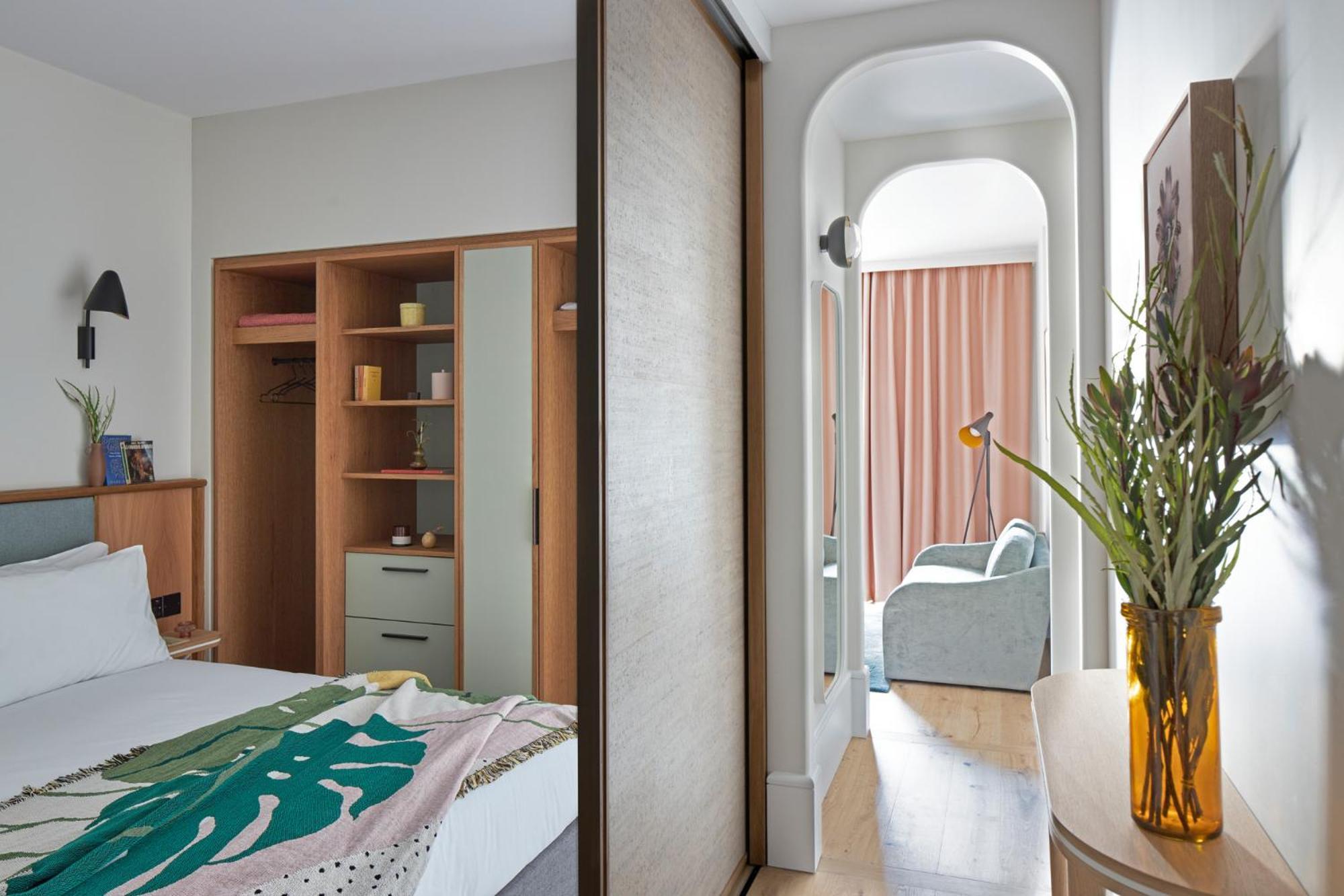 Turing Locke Cambridge Hotel Bagian luar foto